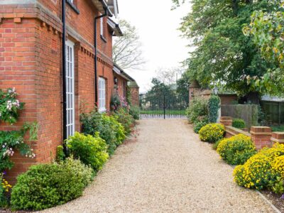 Gravel driveway installers London